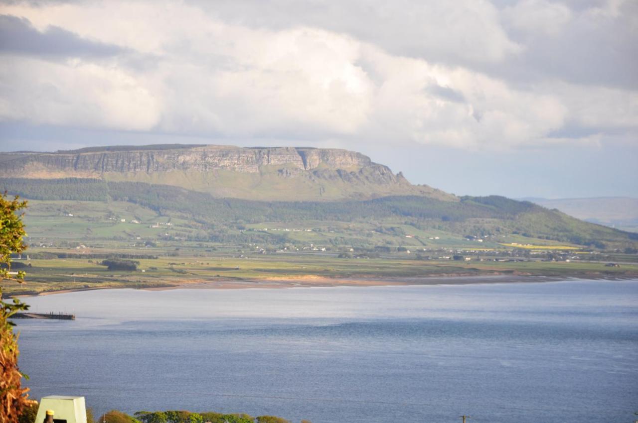 Foyle View Cabin Hotel Greencastle  Buitenkant foto